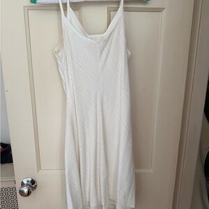 Chic Strapless White Dress